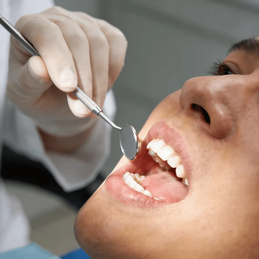 Пластинка с протрагирующей пружинкой